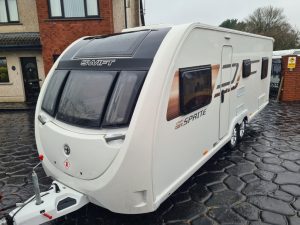 Swift Quattro FB 6 Berth   2022